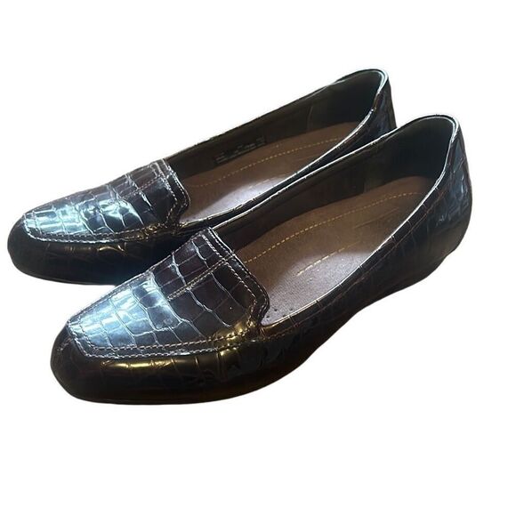 Clarks Collection Soft Cushion Sz 8M Brown Croc Comfort Loafer Flats - Picture 3 of 7